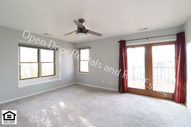 Building Photo - 4 bedroom home now available!