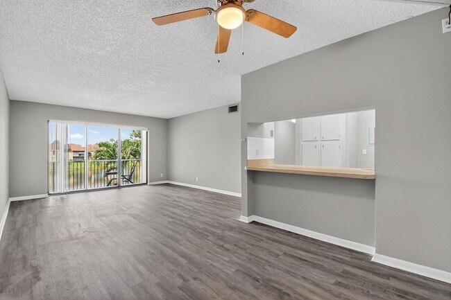 Building Photo - 629 Sea Pine Way