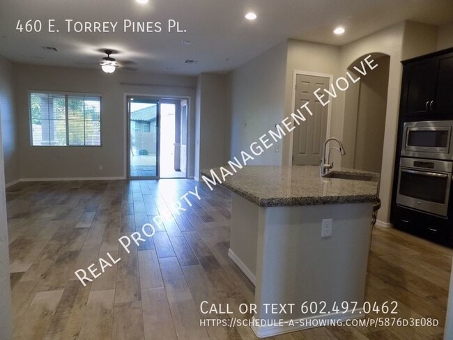 Building Photo - 460 E Torrey Pines Pl