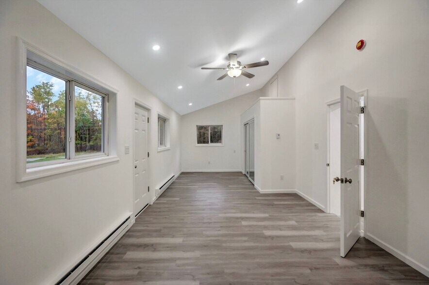 Building Photo - 752 Toll Rd