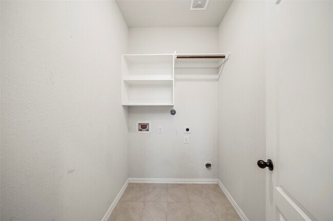 Building Photo - 12823 Ilderton Dr