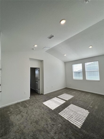 Building Photo - 13921 Title Wy
