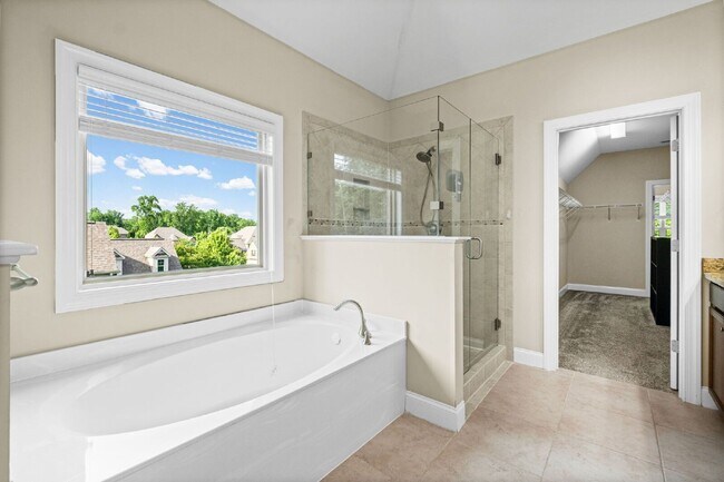 Building Photo - 4505 Summersweet Dr