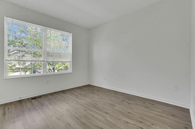 Building Photo - 3115 Omega Dr
