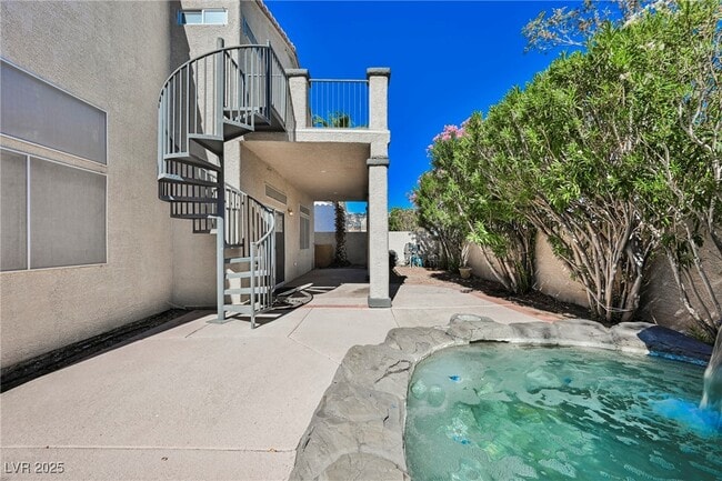 Building Photo - 138 Cam Capri