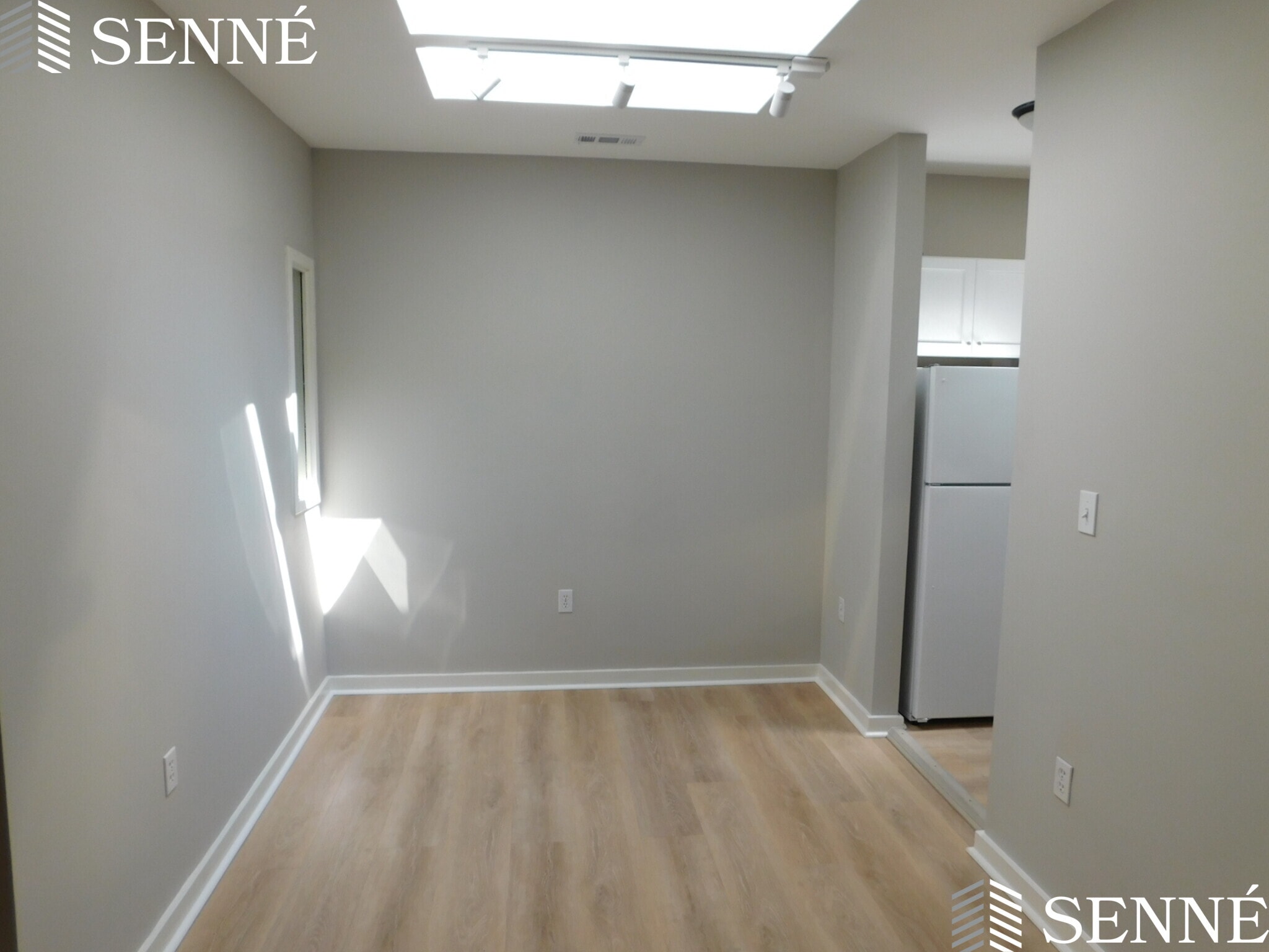Building Photo - 218 Thorndike St