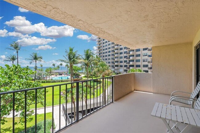 Building Photo - 4900 N Ocean Blvd