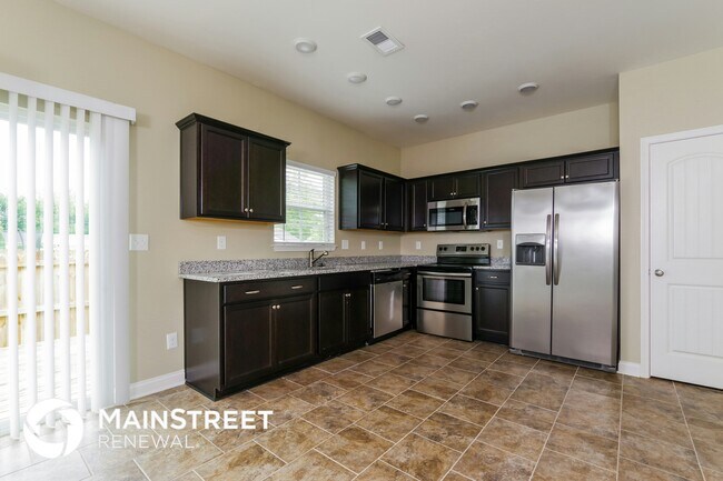 Building Photo - 9825 Valley Farms Blvd