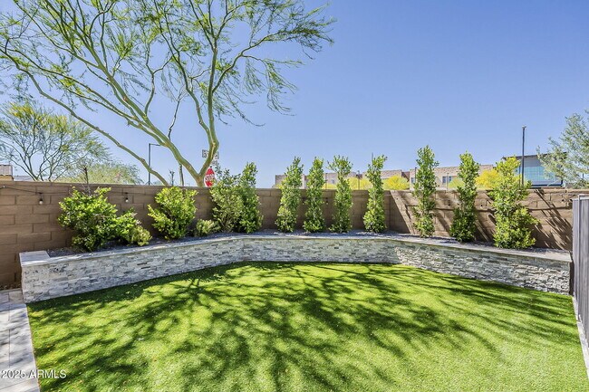 Building Photo - 3310 E Los Gatos Dr