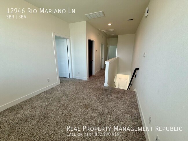 Building Photo - 12946 Rio Mariano Ln