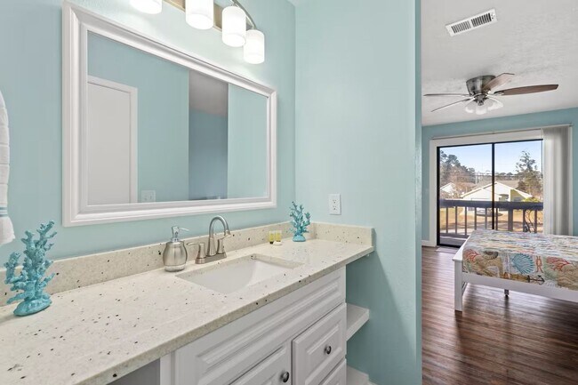 Building Photo - Fully Furnished Coastal Living in the Heart of Panama City Beach!