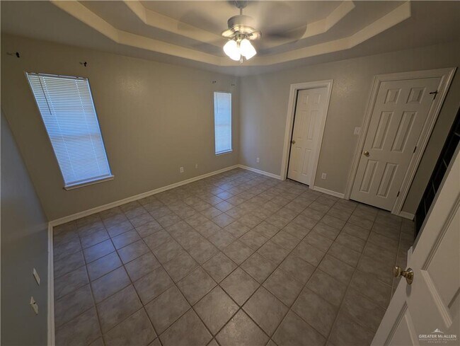 Building Photo - 19 La Cantera St