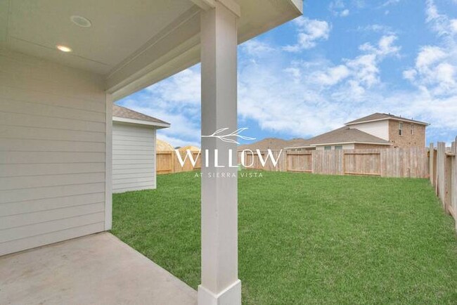 Building Photo - Spacious 4-Bedroom Home – 6 Weeks FREE Rent!