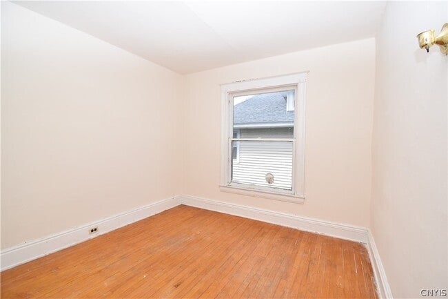 Building Photo - 1146 Academy St