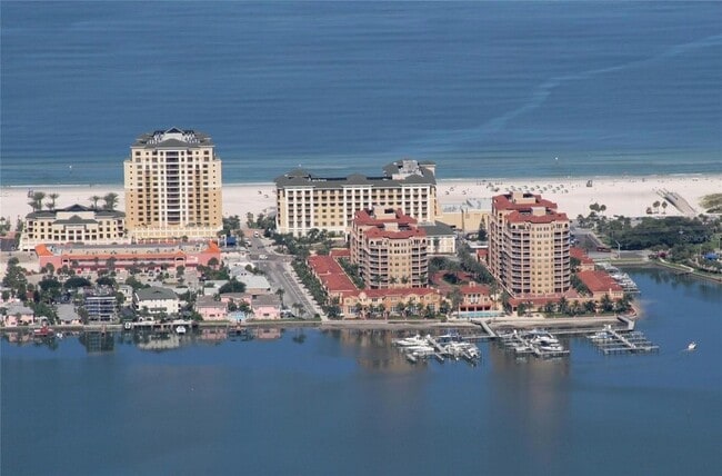 Building Photo - 505 Mandalay Ave