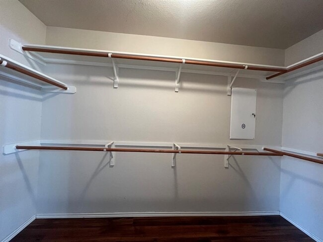 Building Photo - 9504 Castle Pines Dr