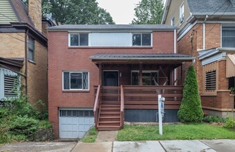 Building Photo - Classic Brick 2 Story Traditional Home in the heart of Swissvale.  Available Immediately.