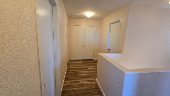 Building Photo - 2 story, 2 car garage, 4 bedroom, All appliances. move in ready home !