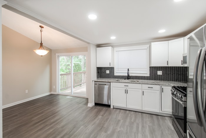Building Photo - 6158 Raintree Bend