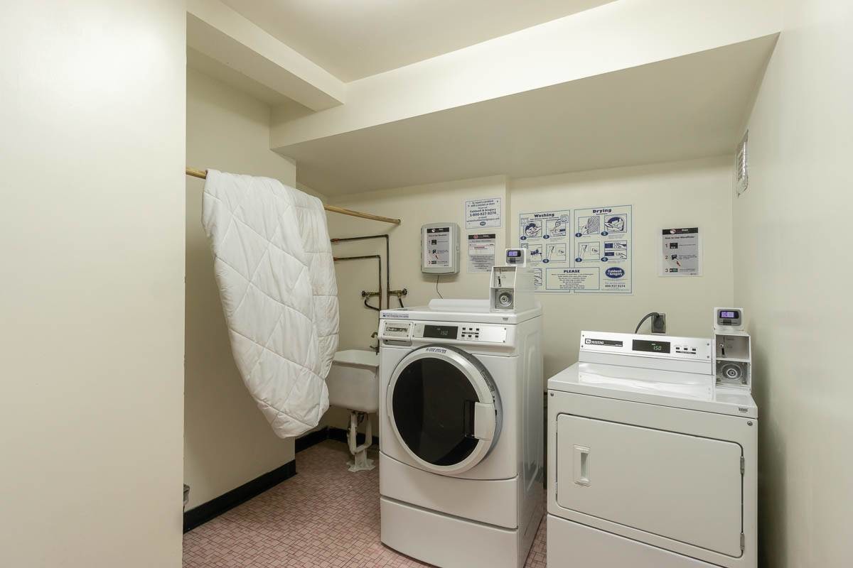 LAUNDRY ROOM - 2401 H St NW