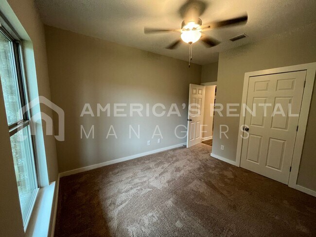 Building Photo - Home for Rent in Foley, AL!!! Available to View Now!!!