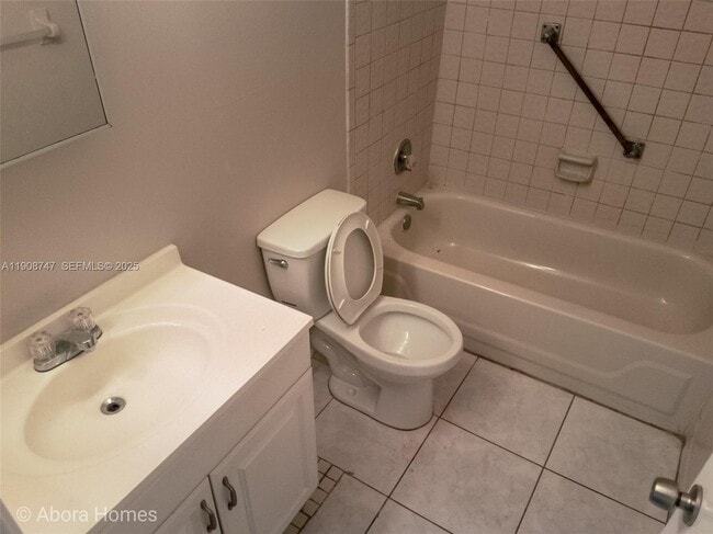 Building Photo - 7867 Tam Oshanter Blvd