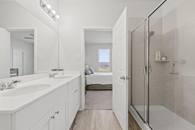 Building Photo - 240 Bedford Falls Ln