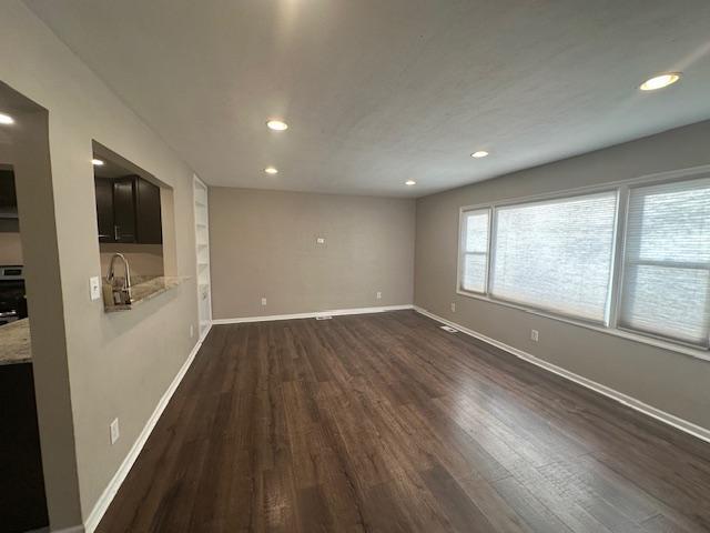 Building Photo - 840 N Cooper Rd