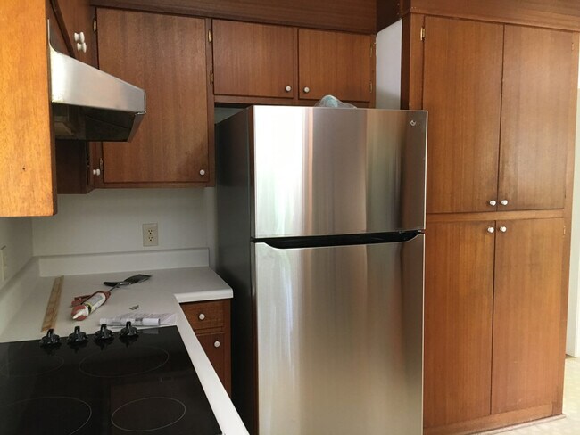 Building Photo - 925 Magnolia St SE