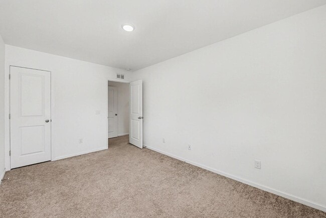 Building Photo - 188 Woodward Rd