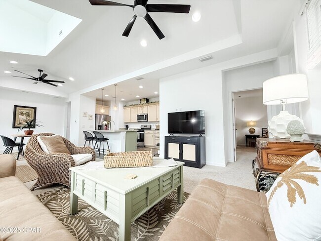 Building Photo - 8734 Sand dollar Dr