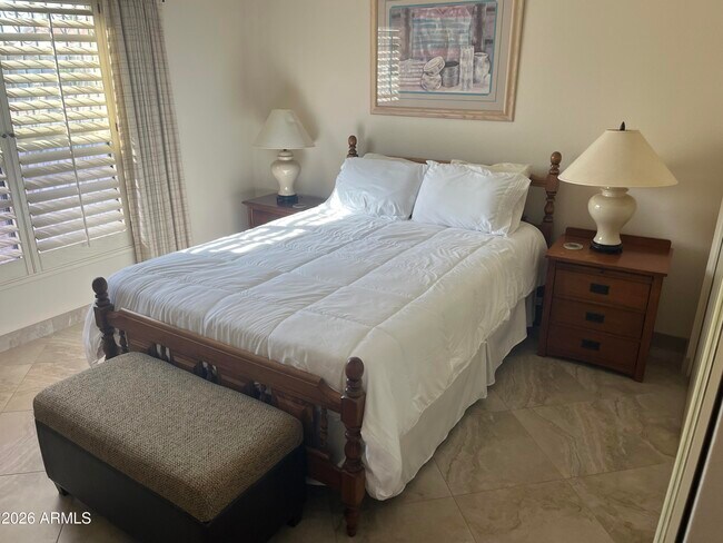 Building Photo - 26005 S Howard Dr