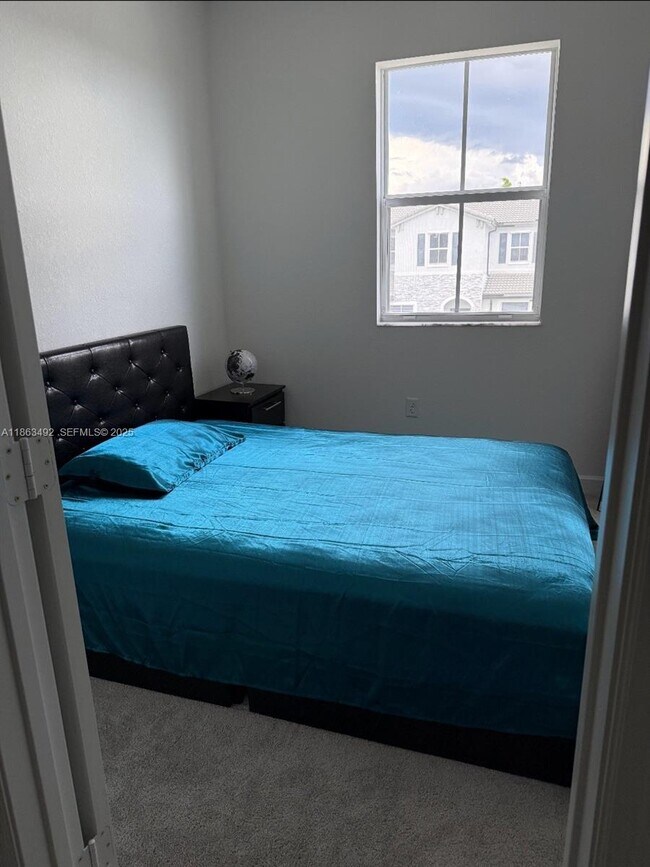 Building Photo - 29278 SW 163rd Ct