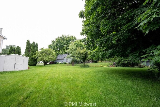 Building Photo - 860 Sable Ridge Dr