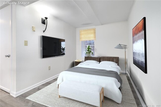 Building Photo - 15 Duncanson St