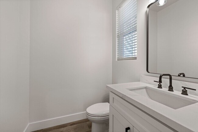 Building Photo - New Construction DownTown Tacoma - Great CityScape Views! One month free rent credit with 12 mont...