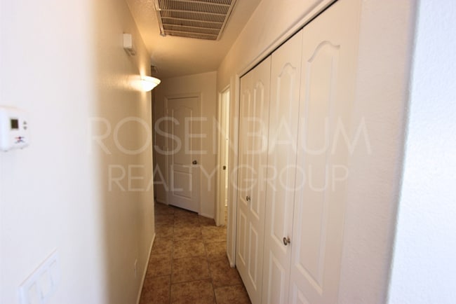 Building Photo - Charming 3-beds, 2-baths home in Wigwam Cr...