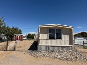Building Photo - 3 Bedroom 2 Bathroom Mobile Home