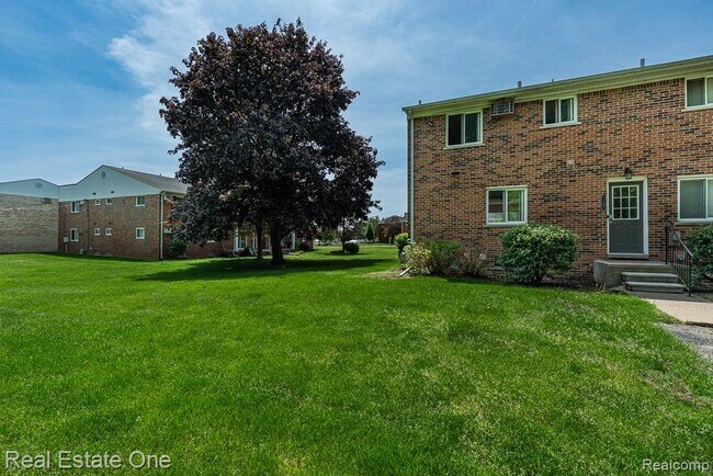 Building Photo - 1147 Tienken Ct