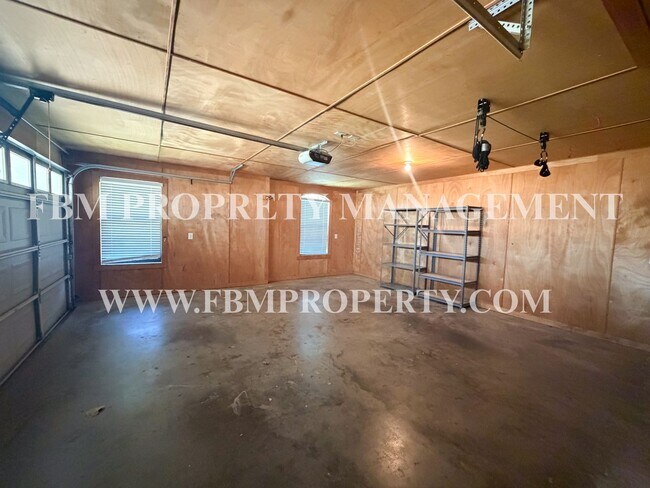 Building Photo - 163 Highland Dr