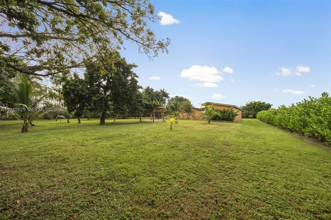 Building Photo - 20450 SW 198th Ave