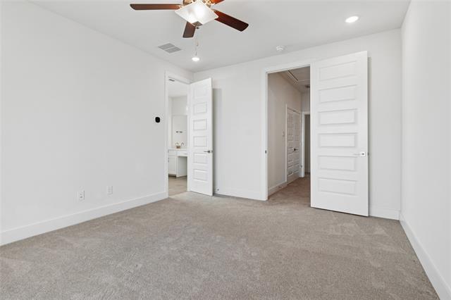 Building Photo - 714 Resort Dr