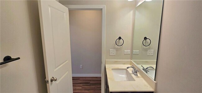 Building Photo - 631 Justins Pl Ln