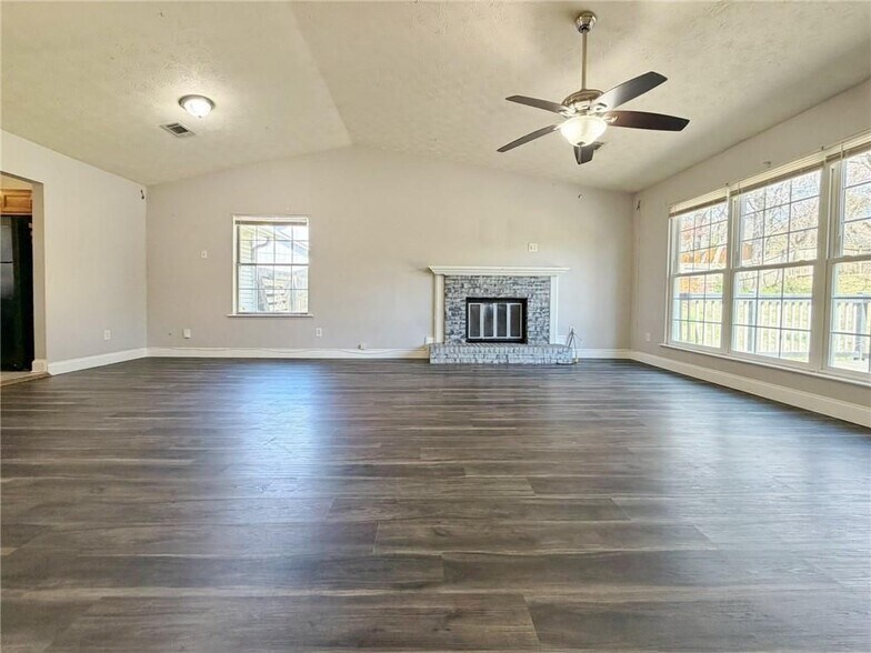 Building Photo - 2901 Inverloch Cir