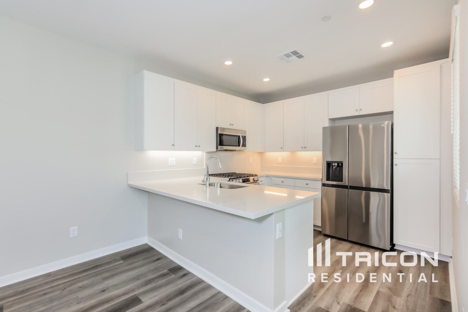 Building Photo - 31717 Luther Dr