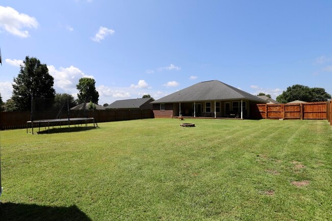 Building Photo - 4370 Excursion Dr