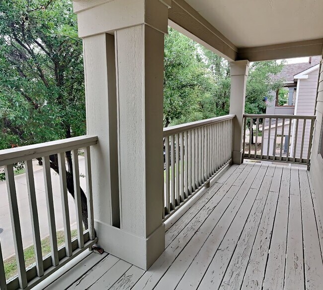 Building Photo - 10661 Traymore Dr