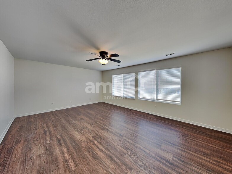 Building Photo - 793 E 2000 S