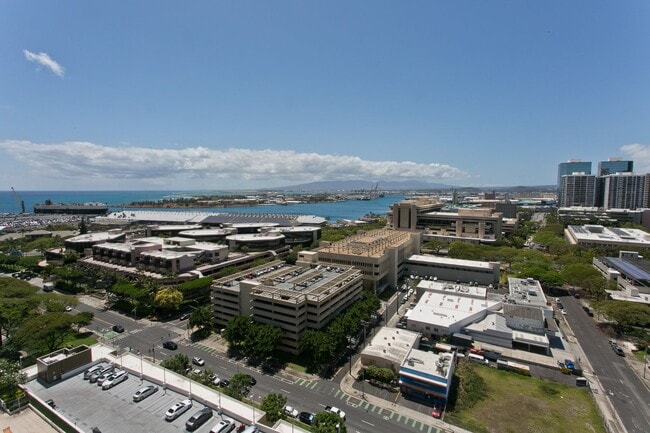 Building Photo - Modern 1-Bedroom Condo in Kakaako – 20th F...
