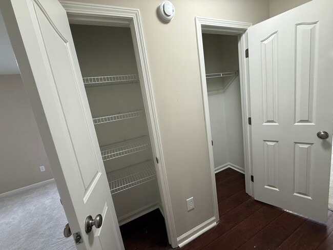 Building Photo - Beautifully Renovated Home in Trussville City Schools – Fireplace & 2-Car Garage